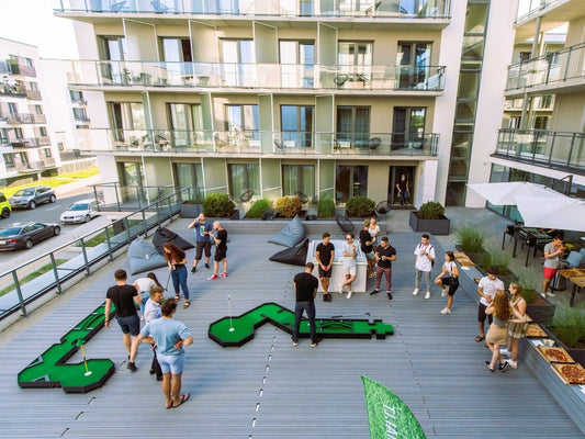 Mini Golf for Hotels: A Swing Towards Greater Guest Satisfaction