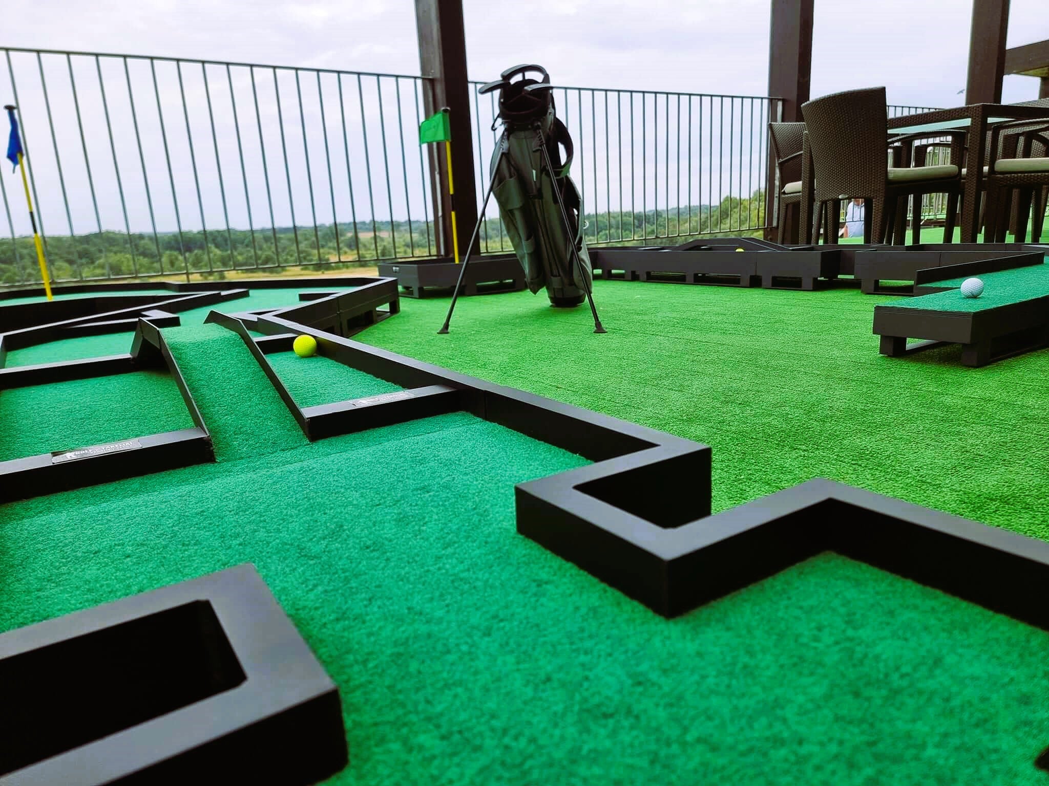 miniature golf for adults