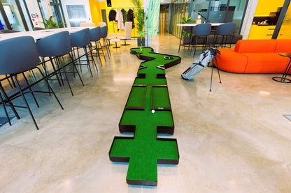 mini golf for business